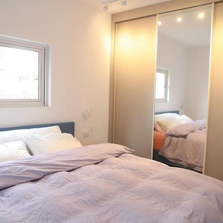 Bugrashov - Charming, Amazing & Quiet 2 Rooms Tel Aviv Luaran gambar