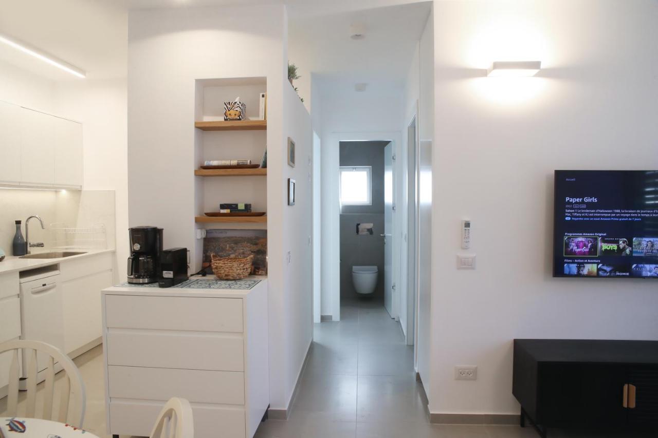 Bugrashov - Charming, Amazing & Quiet 2 Rooms Tel Aviv Luaran gambar